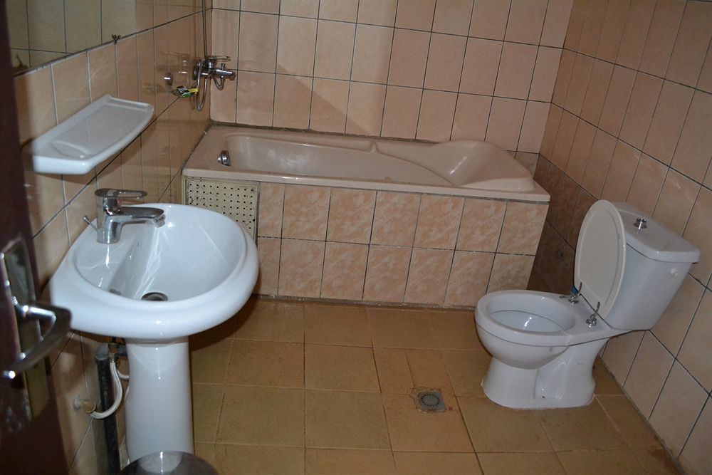 Hotel De Malte Tchang Dış mekan fotoğraf